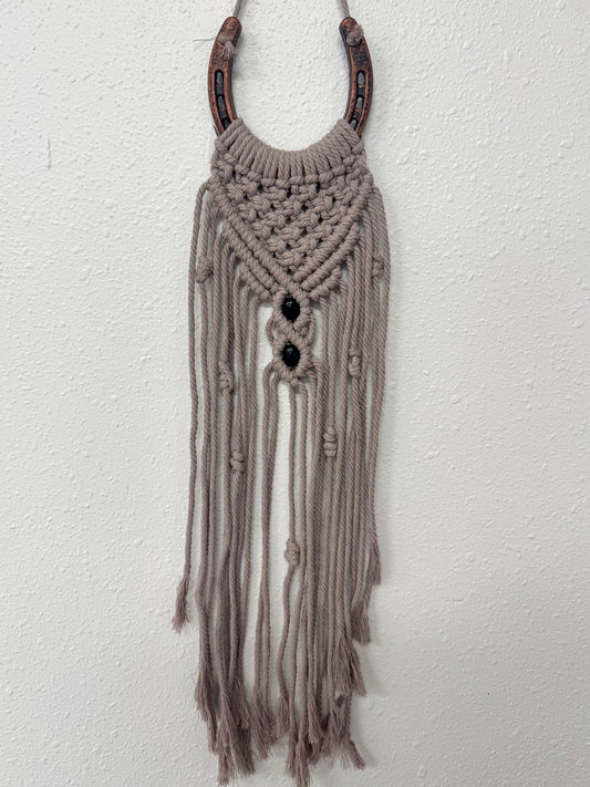 Horseshoe Macrame